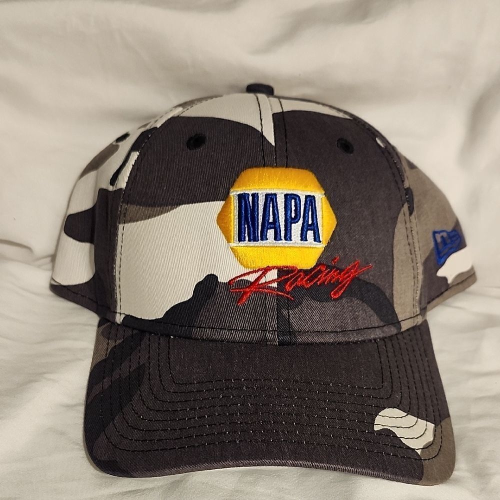 New Era NASCAR NAPA Racing 9 Chase Elliott Snapback - NWOT